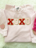 XOXO Chenille Glitter Patch Sweatshirt in pink